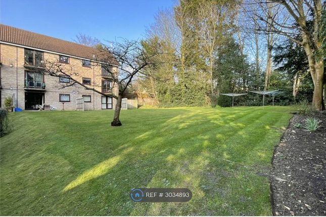 Greencroft Clockhouse Road, Farnborough photo 2