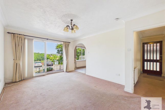 10 Brynonnen, St. Dogmaels Road, Cardigan photo 3