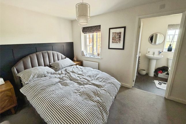 19, Blackbird Grove, Doncaster photo 4