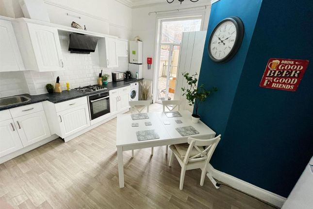 Room 5, Flat 5, 13, Noel Street, Nottingham photo 3