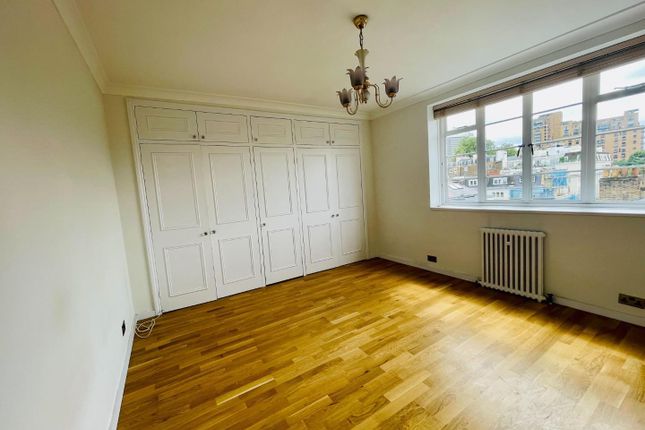 Flat to rent in Stanford Road, London