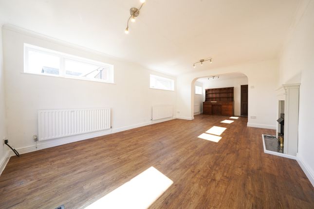 155 Main Street, Markfield photo 3