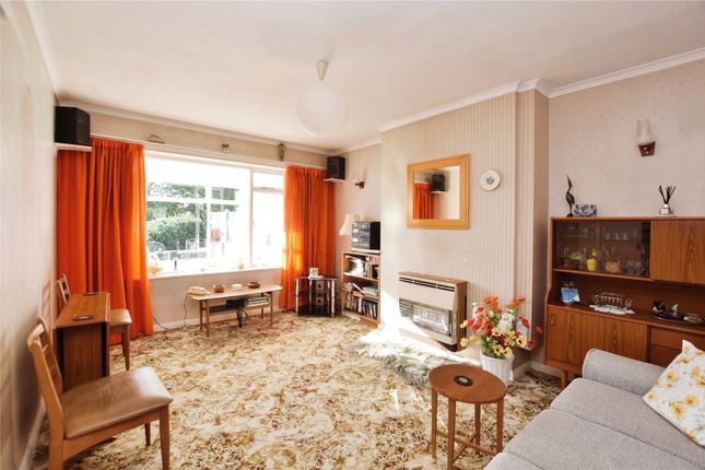 10, Rose Avenue, Colchester photo 3