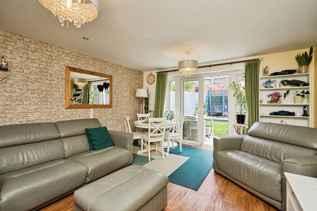 43, Wellesley Way, Isle of Wight photo 3