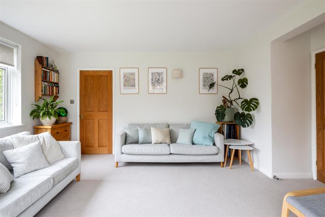 Heather Lodge, Clayhill Road, Reigate photo 4