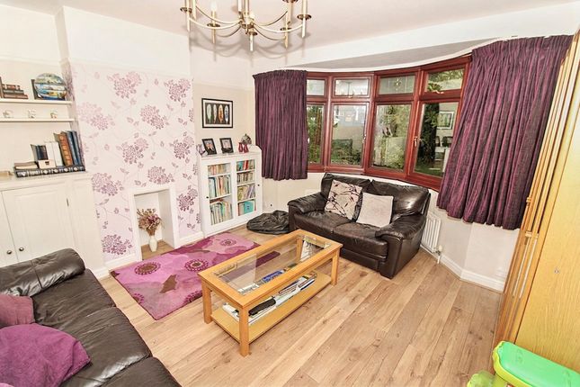 322 Amersham Road, High Wycombe photo 3