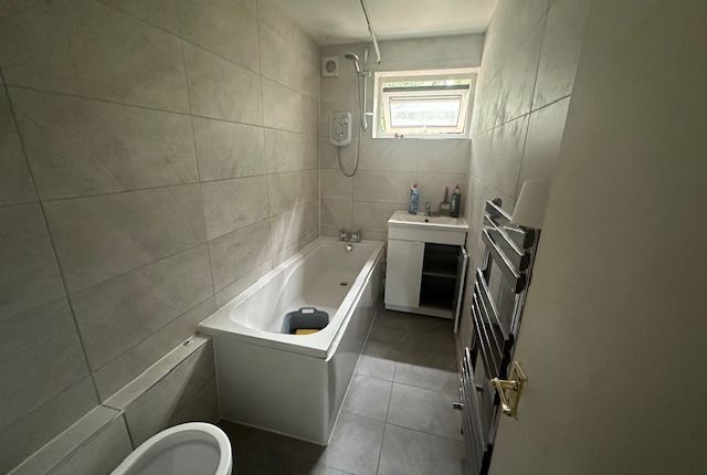 207, Fulmar Lane, WELLINGBOROUGH photo 2