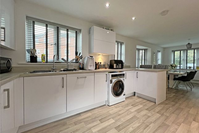 6, Waugh Drive, Telford photo 2