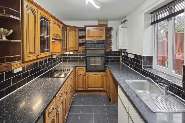 18 Barringer Road, Mansfield photo 3