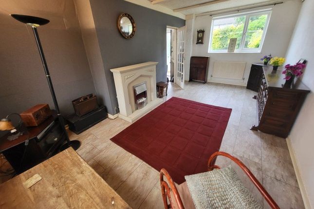 10 Green Road, Partington, Manchester photo 4