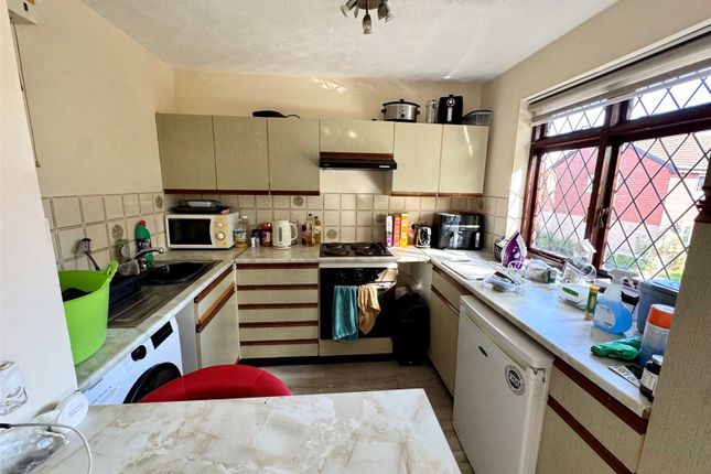19, Buckingham Walk, New Milton photo 2