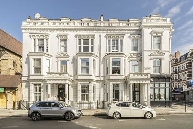 Flat to rent in Castletown Road, London