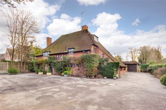 43, Loom Lane, Hertfordshire photo 2