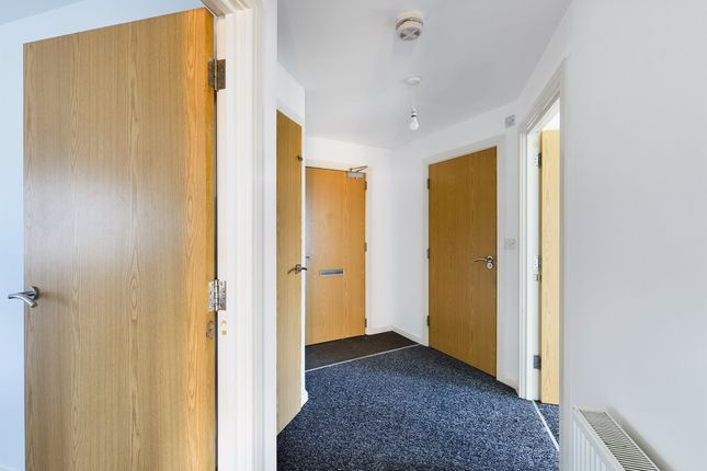 6, Grafton  Court, Burslem photo 4