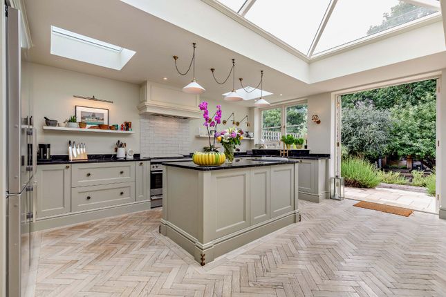 37, North Road, Berkshire photo 4