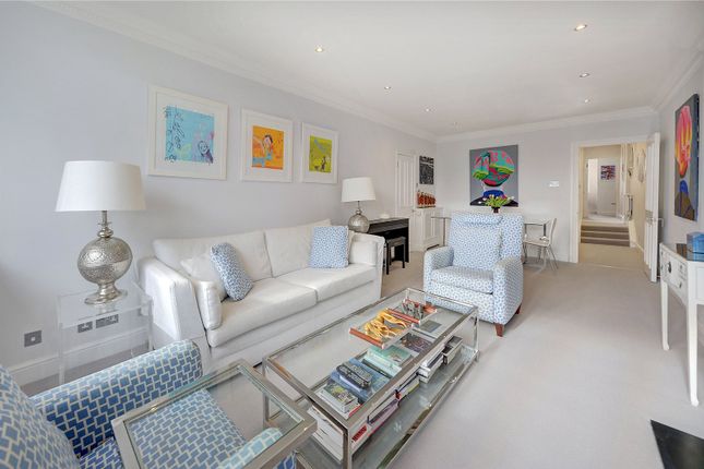 Flat for sale in Airlie Gardens, London