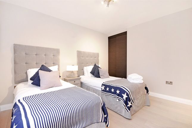 52, Boydell Court, London photo 4