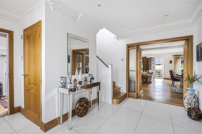 39, Ashbourne Road, London photo 4