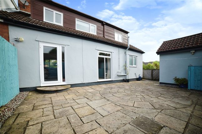 Bungalow for sale in Main Road, Gilberdyke, Brough, East Yorkshire