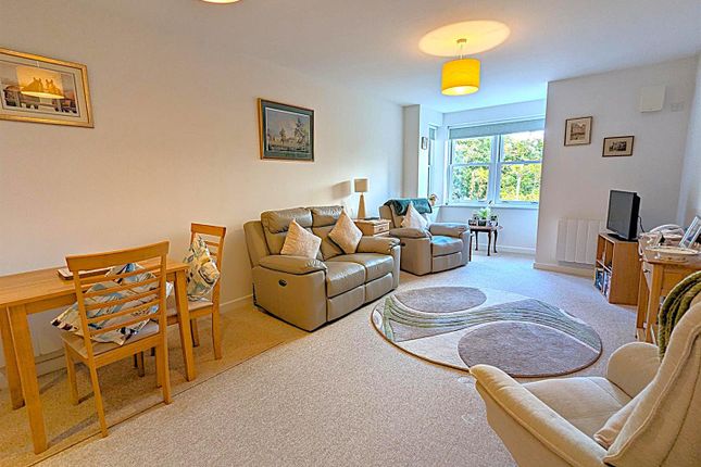 10 Westfield, 5 Highfield Road, Shanklin photo 3