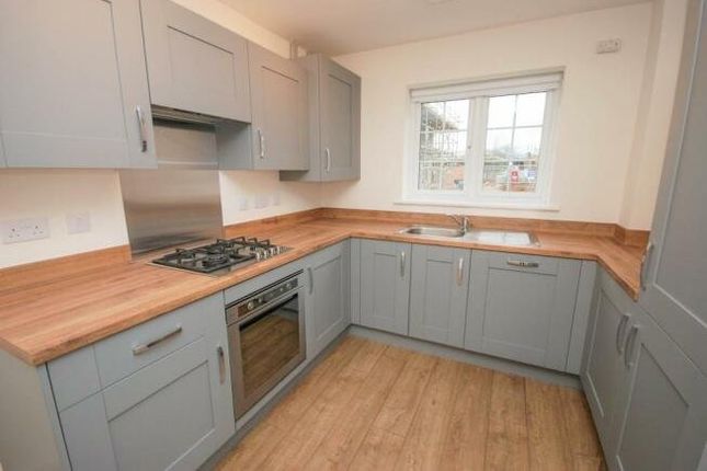 41, Harrowell Close, Rugby photo 2