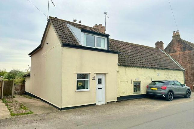 Thumbnail Cottage for sale in Beach Road, Caister-On-Sea, Great Yarmouth