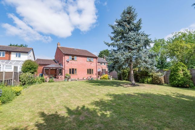 Meadow View, Brooksfield, Ipswich photo 2