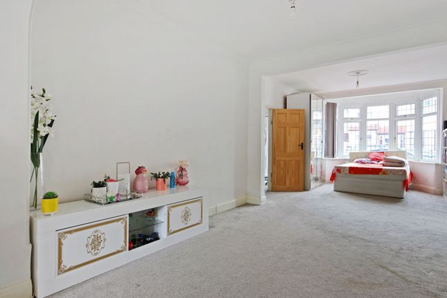 Terraced house for sale in Southbourne Gardens, Ilford