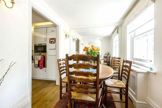 Flat 7, Raeburn House, 20, Gloucester Street, London photo 4