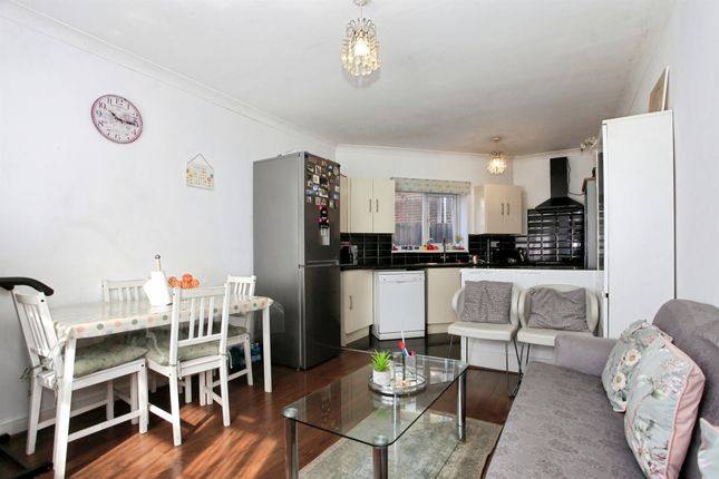 44, Shakespeare Avenue, PETERBOROUGH photo 4