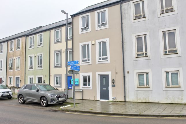 Thumbnail Town house for sale in Foundry Road, Camborne