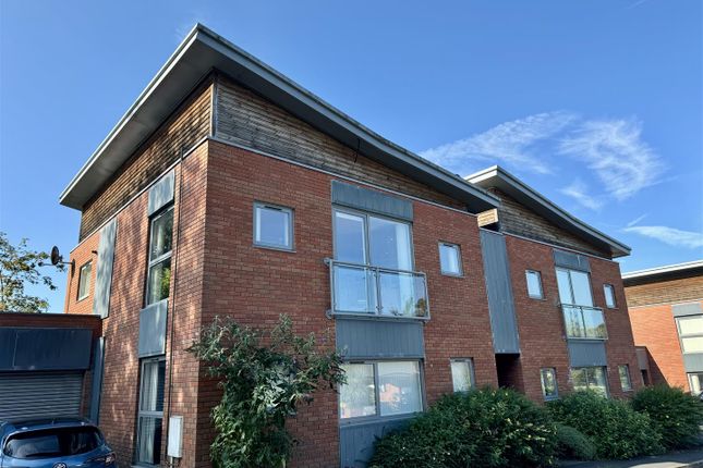 Thumbnail Flat for sale in Vauxhall Lane, Chepstow