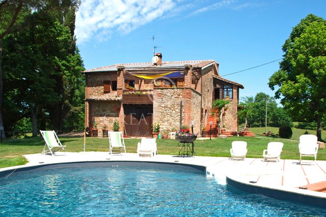 Thumbnail Villa for sale in Città Della Pieve, Perugia, Umbria