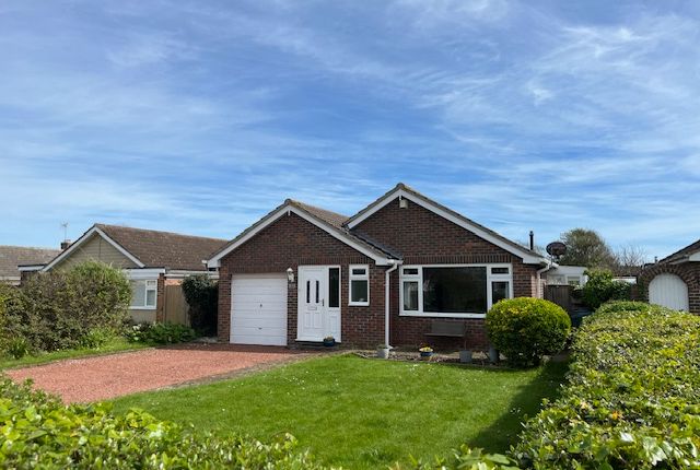 Bungalow for sale in Sunnymead Drive, Selsey, Chichester