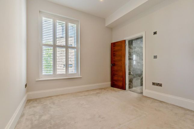 8646631-Interior05-800.Jpg