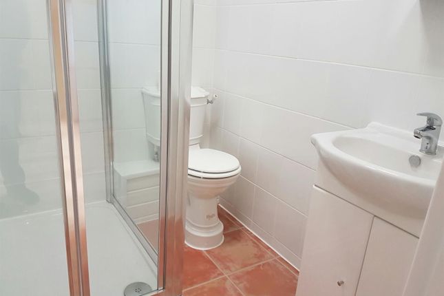Annex, 21, Ash Grove, Middlesex photo 4