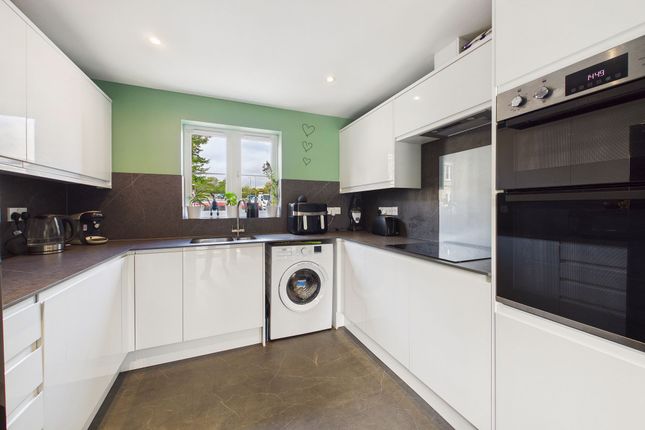 5 Shambles Drive, Crediton photo 2