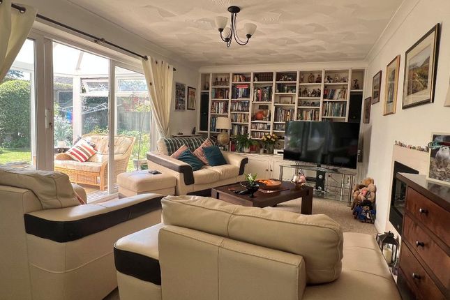 1, Coombe Drove, Steyning photo 2