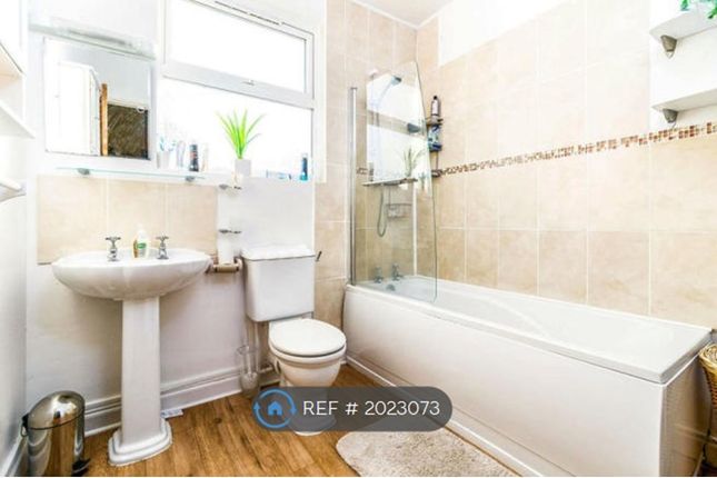 Room to rent in Seaton Ave, Plymouth