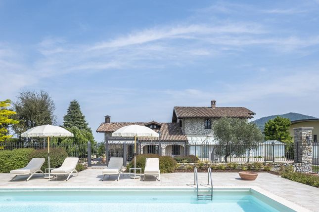 Thumbnail Villa for sale in Via Tevere, Rivanazzano, Lombardia