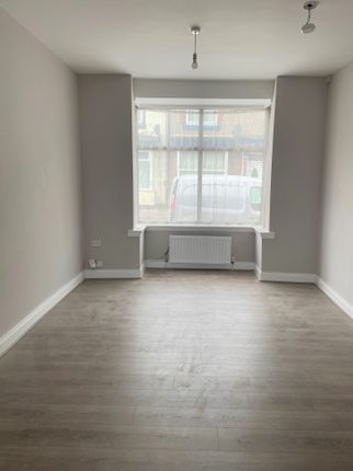 Thumbnail Terraced house to rent in Mansfield Avenue, Stockton-On-Tees