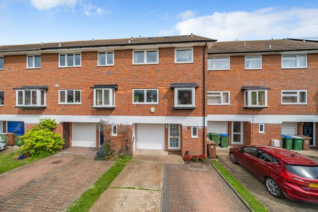 Thumbnail Town house for sale in Manor Road, Sidcup