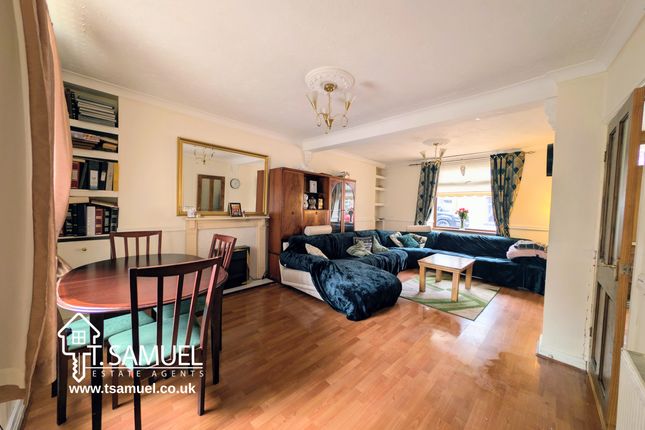 44  Rheola Street, Mountain Ash photo 3