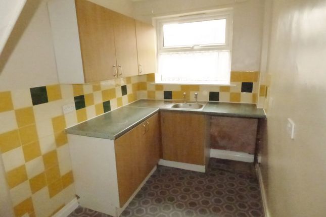 16, Nunnington View, Leeds photo 5