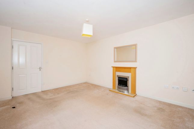 107, Waring Avenue, Merseyside photo 4