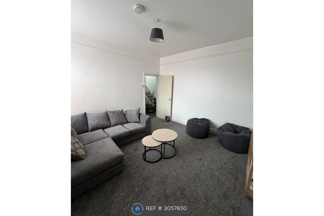 Strathmore Crescent, Newcastle Upon Tyne photo 2