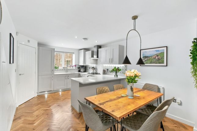 41 Moseley Beck Lane, Leeds photo 4