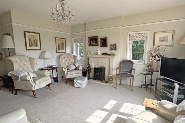Flat 2, Merrion, Knowle Drive, Sidmouth photo 4