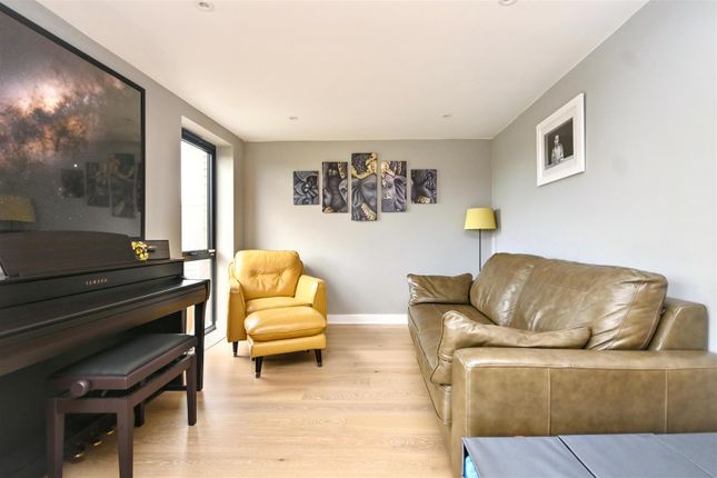4, Genovesa Way, Eastbourne photo 4