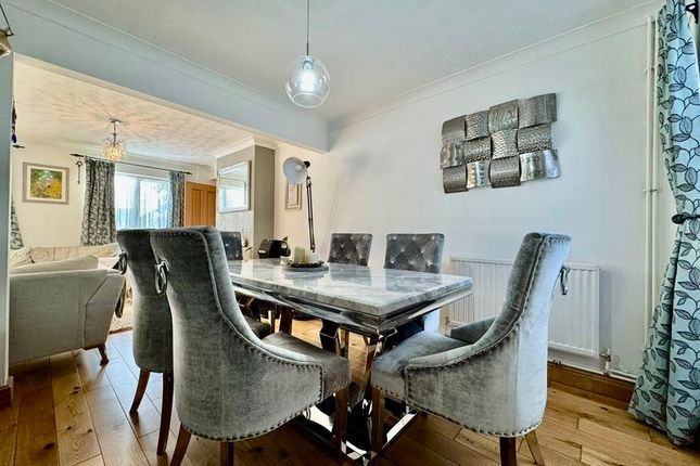 10, Willenhall Close, Luton photo 5
